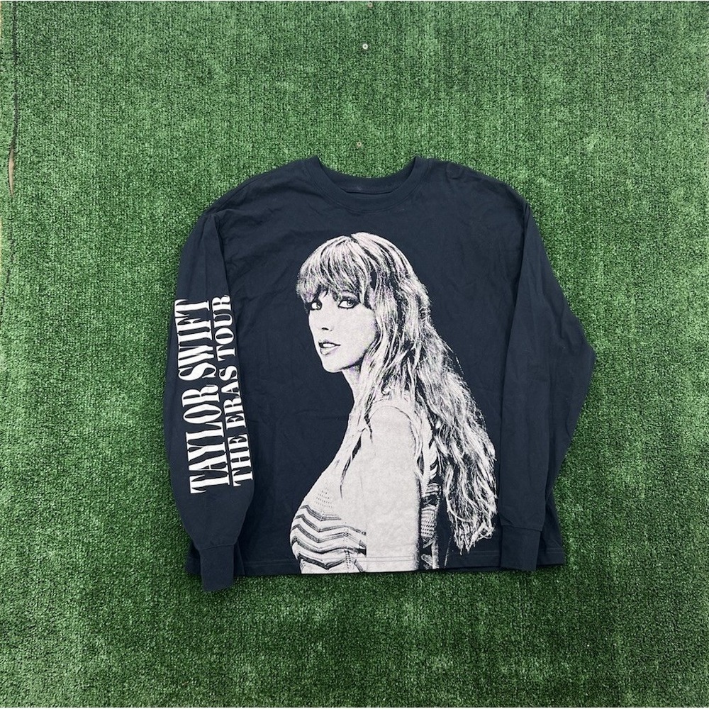 Taylor Swift The Arrows Tour Long Sleeve Shirt Large Navy Blue/ Black